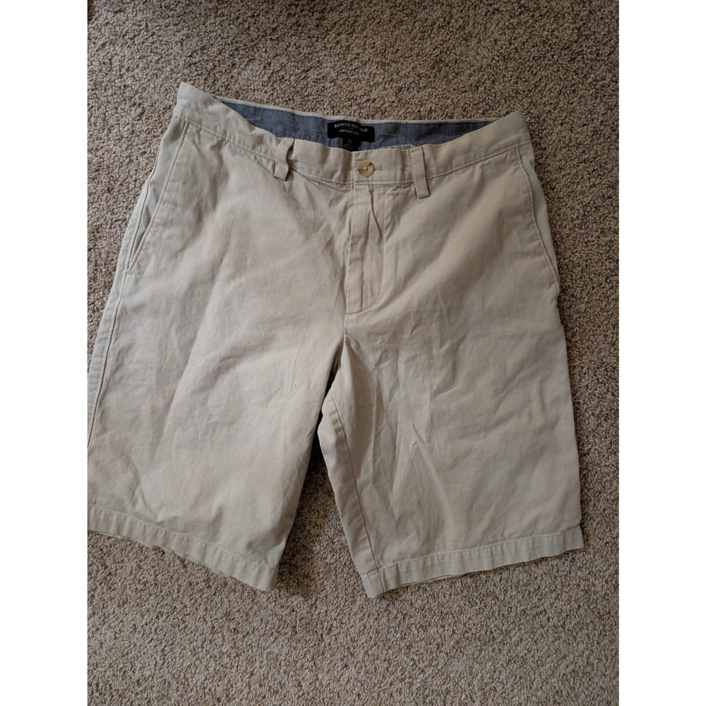 Banana Republic Emerson Men's Chino Shorts Size 32 Beige Khaki Flat Front